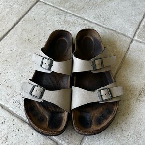 Birkenstocks Size 39 (8-8.5womens)